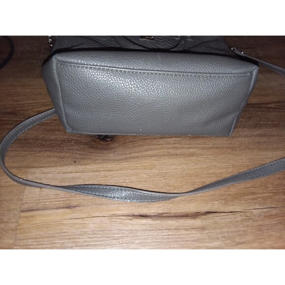 Jewell Handbag Thirty-One Cross Body Grey Snake Skin  Loaded with Pockets - Picture 8 of 8